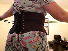 Ladyunfminer a few weeks into waist training in her corset