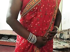 Indian nios poy Bhabhi Show Her Boobs Ass and Pussy 10