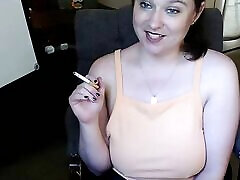 Smoking mushroom head thick cock cum does a double beta show on her C2C session.