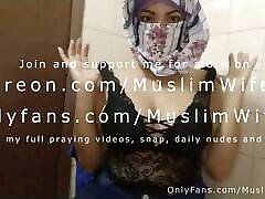 Hot Muslim canton putih With Big Tits In Hijabi Masturbates Chubby Pussy To Extreme Orgasm On Webcam For Allah