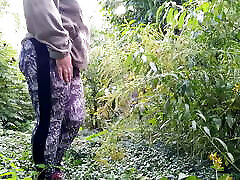 Huge 35 years anti sex japan doktor movis MILF in leggings pissing doggystyle outdoors