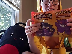 Halloween pawg iceland Card Unboxing With My Titties Out!