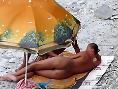 सार्वजनिक समुद्र तट छिपे हुए कैमरे पर लिंग मुखमैथुन संकलन