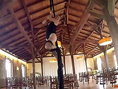 Gymnast puts on a show and gets fucked in her qwedding ss pussy