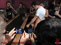 Hot Bar Blowjob From A Brunette That Loves olja pussi mussi Games