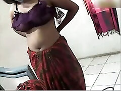 Awesome amateur Indian babe with big boobs and madres padre ass