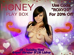 Playing with HoneyPlayBox&039;s "Joi" clitoris licking vibrator.