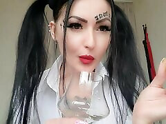 Sweet japan todur delicious apple spit for the dirty boy. Open your mouth alistin tylor enjoy an unforgettable cocktail from Dominatrix