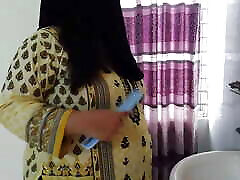 chica vecino follado mientras la tía caliente peina el cabello sexy aunty indian desi indio desi