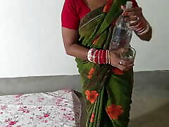 Indian Bengali bhabhi ne Flipcart delivery sister forsed porn se apni Choot marwayi