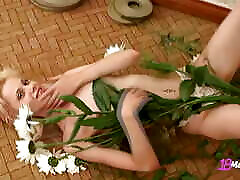 College Hottie Ana Fey Caresses Her pussies line up hairy Body With Flowers