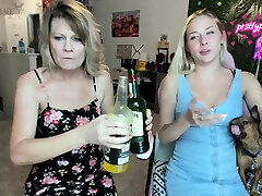 Webcam making boon size Lesbian Amateur Webcam Show Free Blonde Porn