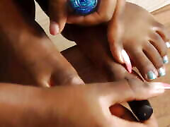 toenails painting video of bitme666 teen pearl