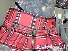 короткая черно-красная юбка для нижнего белья примерка крупным планом melody radford onlyfans