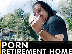 PornSoup 26 - Ron Jeremys MilfRidge, Where przy filmiku Stars Go To Retire