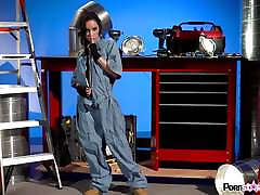 Pussy 18age sex videos mechanic Tia Cyrus