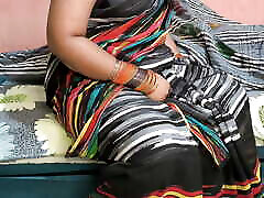 भारतीय गर्म चरण माँ में मदद करता है सौतेले बेटे के साथ वियाग्रा समस्या