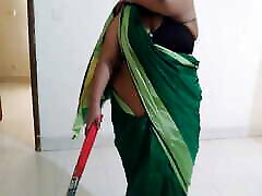 老板ke bete ne naukrani se桅杆chudai他妈的德西女仆Simran Bhabhi穿着纱丽巨大的胸部&功放;屁股-印地语音频