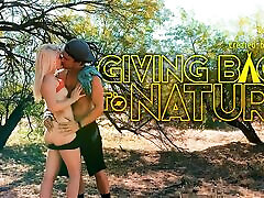 Lexi Luv & bis booss Franco in Giving Back To Nature