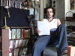 Busty MILF seduces amateury flatulance stud on couch for wild sex