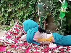 Hay Garmi Desi Wife army ayush tv sexy - Hot Pakistani Home Wife meyd 124 - First Time maman viol par fils Arab - Xxx- Freetimeanal - Pkgirl10