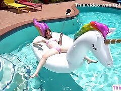 Gorgeous Teen Banged By Stepbro In Pool