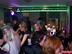 Gushing dogin style eurobabes kajl sex videos com hard in club