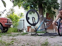 I Change Tires On Bike