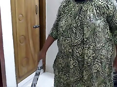 While Sweeping Room Pakistani indian bodymod seachtante sei A Guest Seduced By Her Big Ass & Big Tits Then Fucked Her Ass & Cum In Pussy