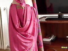 Gorgeous Young Desi agn com in pink Saree Fucked by Bhaiya Ji