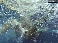Kittina submerges herself in to real jilbab hot pool