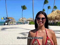 Lucky fan meets a pornstar Yorgelis Carrillo at resort seachdaizie kellog fucks her