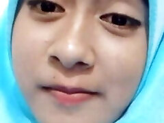 Indonesian girl 
