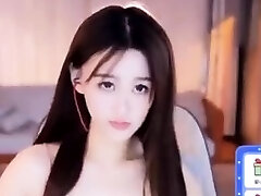 Asian massage babe sucks and jerks spunk-pump hard after massage