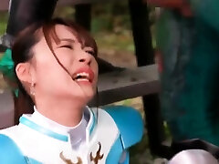 Wild outdoor japanese teen blowjob