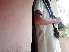 Indian college girl bang-out video 