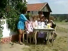سرگرم کننده با ای (1993)