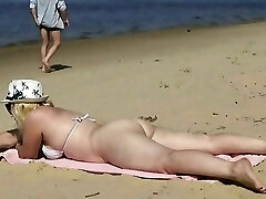 Buddy  a milf- beach blowjob