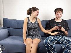 Step Sister Aroused Step Step-brother! She Want Suck And Fap His Big Dick To Taste His Cum