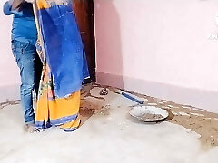 romantic room proprietor... meri gaand phad diya