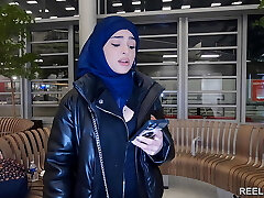 The veiled Iranian NADJA LAPIEDRA gets smashed anal in the toilet and in a corridor to pay for the plane !!!
