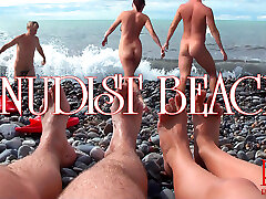 NUDIST BEACH &ndash; Nude young couple at beach, naked teen couple