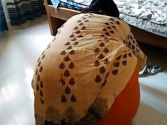 (naukrani ko ghar ki safai karte samay malik jabardasti chudai) Indian Maid Has Rock-hard ravage With Manager - Clear Hindi Audio