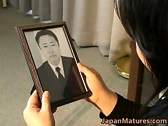 Chinese mature chick has hot sex