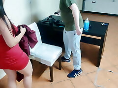 No holes denied with my acquaintance's mother who offered to cut hair