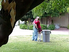 Lola has a work bang her in pop's gym