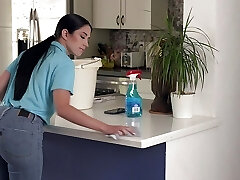 Walking In On My Boss - S39:E18