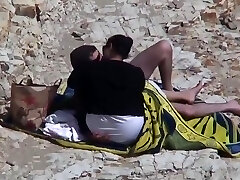 Estrangeiro - Covert Cam Couple, BBW in the beach sex