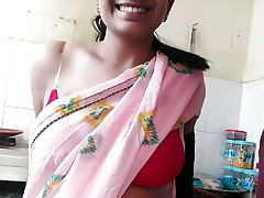 Priya Ko Kitchen me Khade-Khade Pela - Hindi Pummeling While Making Dinner