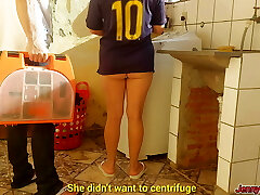 Married housewife, technician pays for washing machine with her gash